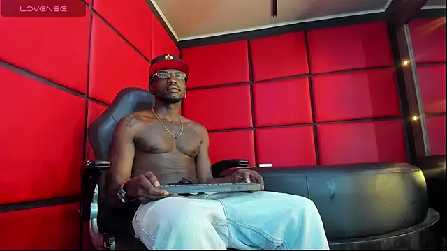 Snapshot of Jeff_Black99 chatting on February 12, 4:34 am Jeff Black99 online show from February 12, 4:34 am