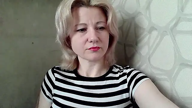 Kitti-Ellison online show from January 15, 8:40 am