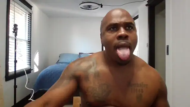 TheCrushExperience online show from March 5, 9:54 pm