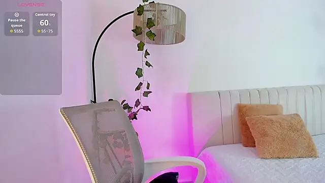  Amirah online show from March 20, 6:42 pm