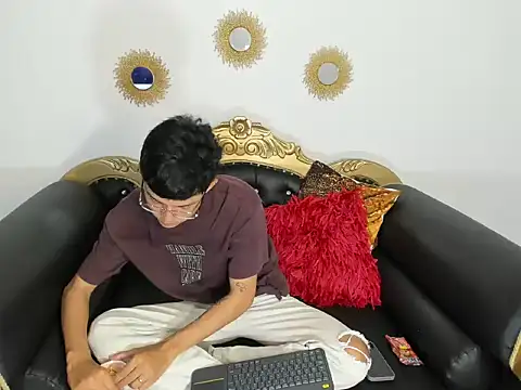 Snapshot of jisus_catt chatting on February 14, 11:49 pm jisus catt online show from February 14, 11:49 pm