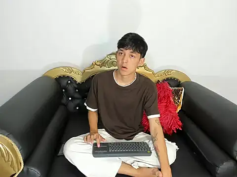 Snapshot of jisus_catt chatting on February 4, 11:55 pm jisus catt online show from February 4, 11:55 pm