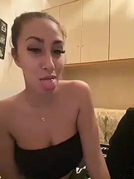 sarafragale online show from February 11, 5:35 pm