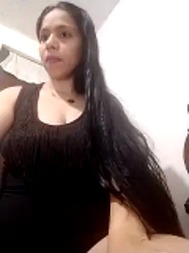 Snapshot of AriaRavelle chatting on February 20, 3:03 am AriaRavelle online show from February 20, 3:03 am