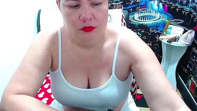 tila nastyy online show from April 21, 1:42 am