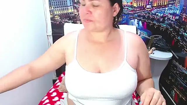 tila nastyy online show from March 28, 6:09 pm