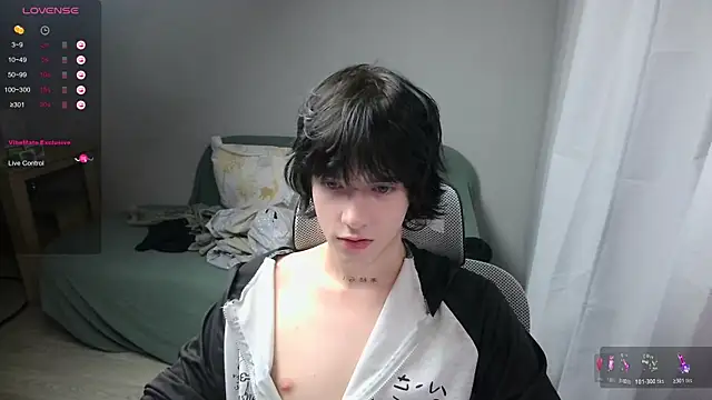 LeonBoykisser online show from February 16, 10:51 pm