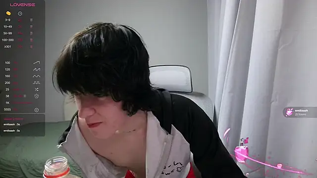 LeonBoykisser online show from February 12, 1:55 pm