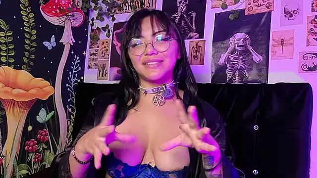 victoriia thompson online show from February 25, 9:14 pm