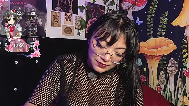 victoriia thompson online show from February 7, 8:28 pm