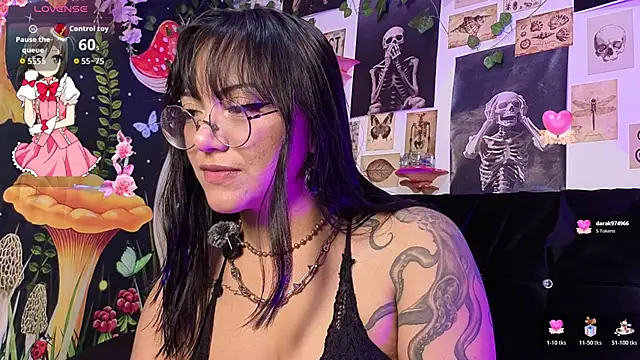 victoriia thompson online show from March 1, 8:20 pm