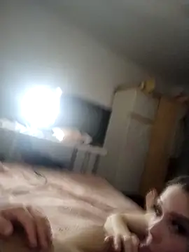 Snapshot of Gabysweetrds chatting on March 3, 6:04 pm Gabysweetrds online show from March 3, 6:04 pm