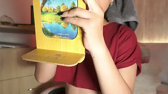 IvySanders online show from March 7, 4:08 am