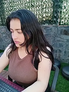 By Lia online show from February 13, 7:47 pm