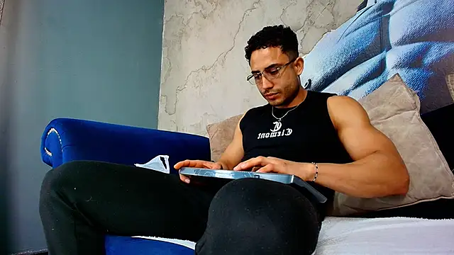 Vans Ross online show from June 4, 2:11 pm