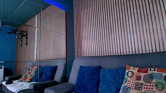 Snapshot of Vans_Ross chatting on January 15, 7:28 pm Vans Ross online show from January 15, 7:28 pm