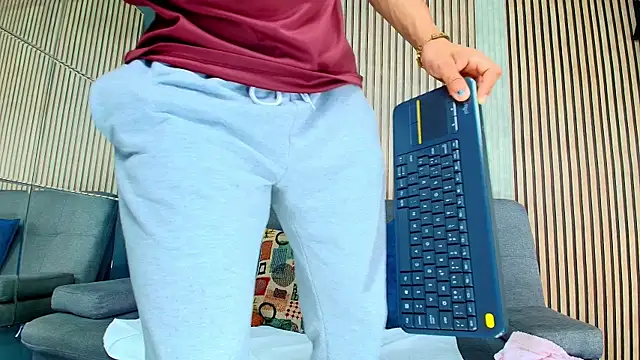 Vans Ross online show from February 16, 7:23 pm