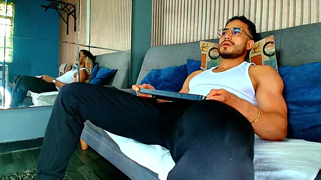 Vans Ross online show from February 18, 7:32 pm