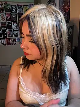 pinkybombon online show from February 8, 2:20 am