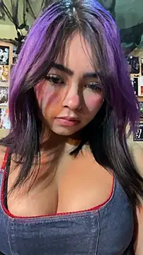 pinkybombon online show from April 6, 8:43 pm