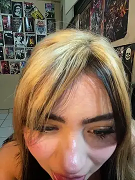 pinkybombon online show from February 9, 9:57 pm