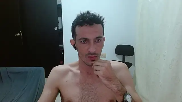 maskguy23 online show from June 17, 6:02 am