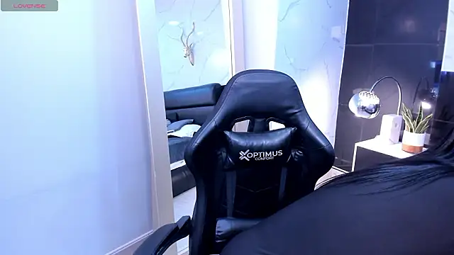 KomiCatt online show from March 21, 6:23 pm