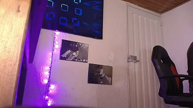 pauldocux  online show from March 6, 3:34 am