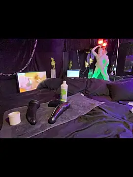 Pure pleasure90 online show from January 14, 3:15 pm