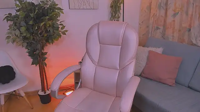  Lorraine v online show from April 5, 4:02 pm