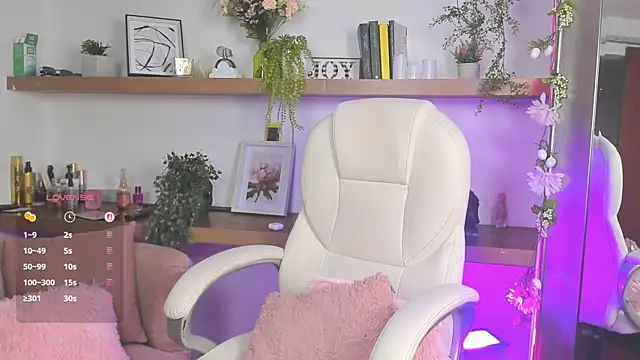  Lorraine v online show from April 23, 8:32 pm