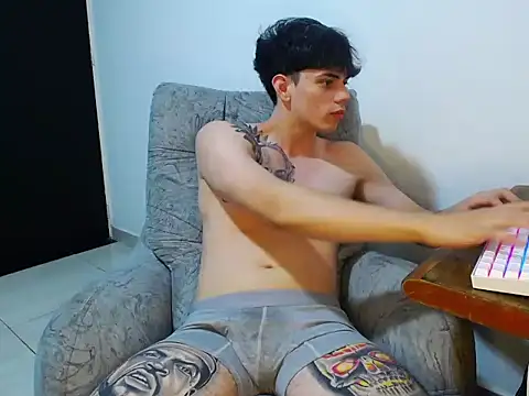 Snapshot of Joshh_miller chatting on February 21, 5:53 am Joshh miller online show from February 21, 5:53 am