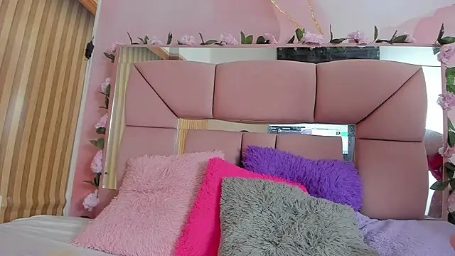 amy  rose   online show from June 3, 3:07 am