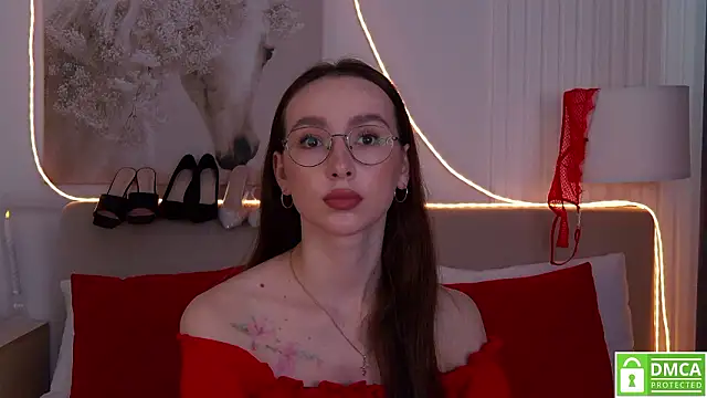 Emily Simon online show from February 26, 4:56 am