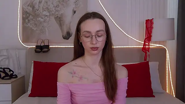 Emily Simon online show from April 13, 4:49 am