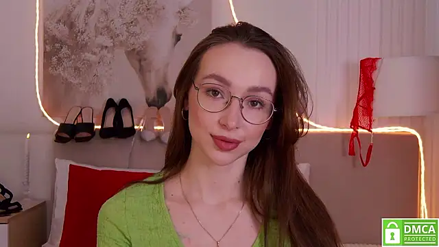 Emily Simon online show from February 15, 5:08 am