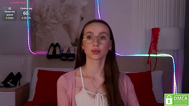 Emily Simon online show from February 1, 5:38 am