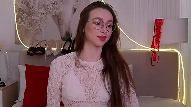 Emily Simon online show from March 12, 5:13 am