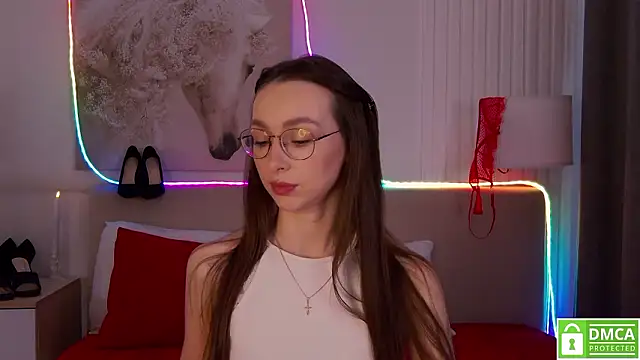 Emily Simon online show from February 6, 5:25 am