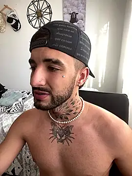 juanlouis pierre online show from January 17, 9:40 pm