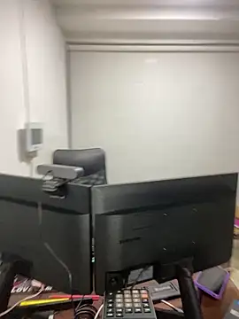 juanlouis pierre online show from February 13, 11:38 pm