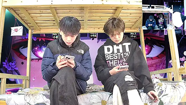 xiaohuangren01 online show from February 9, 1:14 am