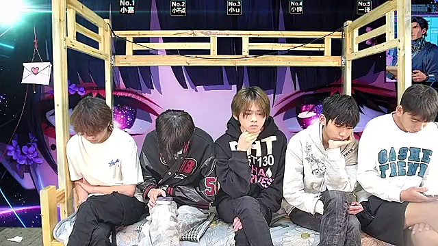 xiaohuangren01 online show from March 23, 1:28 am