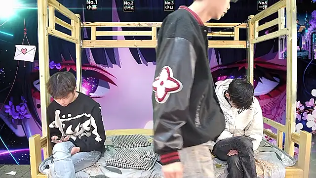 xiaohuangren01 online show from March 24, 4:23 am