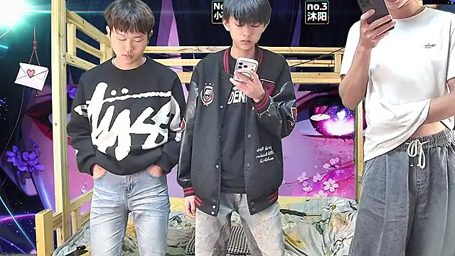 xiaohuangren01 online show from March 26, 1:42 pm