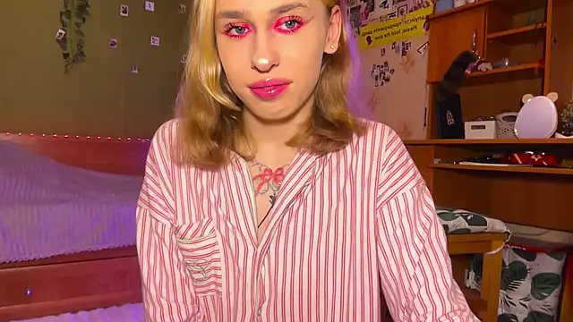 miss barbie111 online show from March 12, 10:58 pm