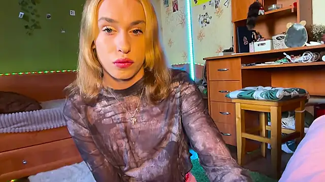 miss barbie111 online show from March 20, 12:28 pm