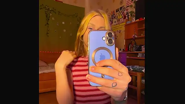 Snapshot of miss_barbie111 chatting on February 5, 4:03 pm miss barbie111 online show from February 5, 4:03 pm