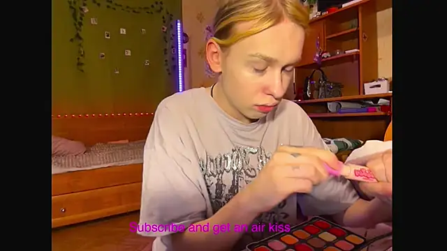 Snapshot of miss_barbie111 chatting on February 4, 6:08 am miss barbie111 online show from February 4, 6:08 am