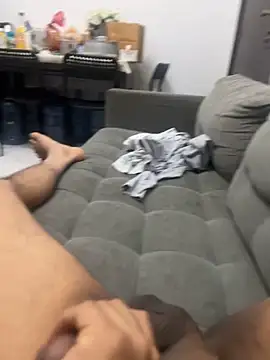 luvis69couple online show from May 4, 4:27 am
